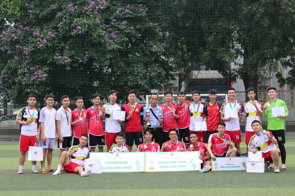 Chúc mừng Đội tuyển bóng đá CLC PFIEV đã đoạt giải Vô địch Giải Bóng đá Pháp ngữ toàn Thành phố Hà Nội 2022