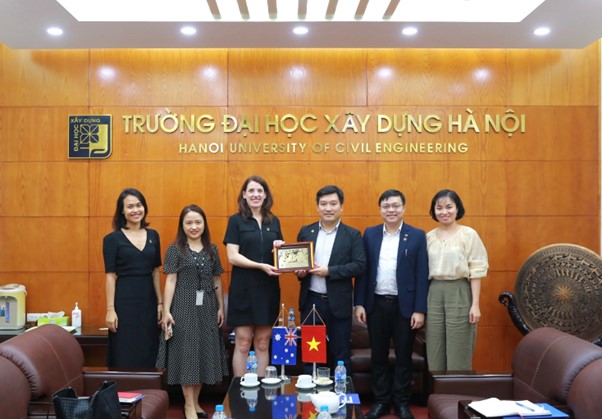 Trường Đại học Xây dựng Hà Nội tiếp và làm việc với  Đại sứ quán Úc tại Việt Nam