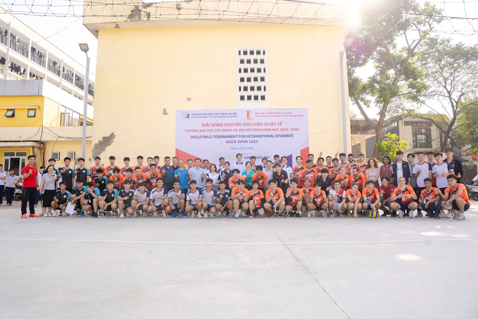 Giải Bóng chuyền Sinh viên Quốc tế HUCE Open 2025 - Ngày hội thể thao quốc tế đầy màu sắc tại Trường Đại học Xây dựng Hà Nội